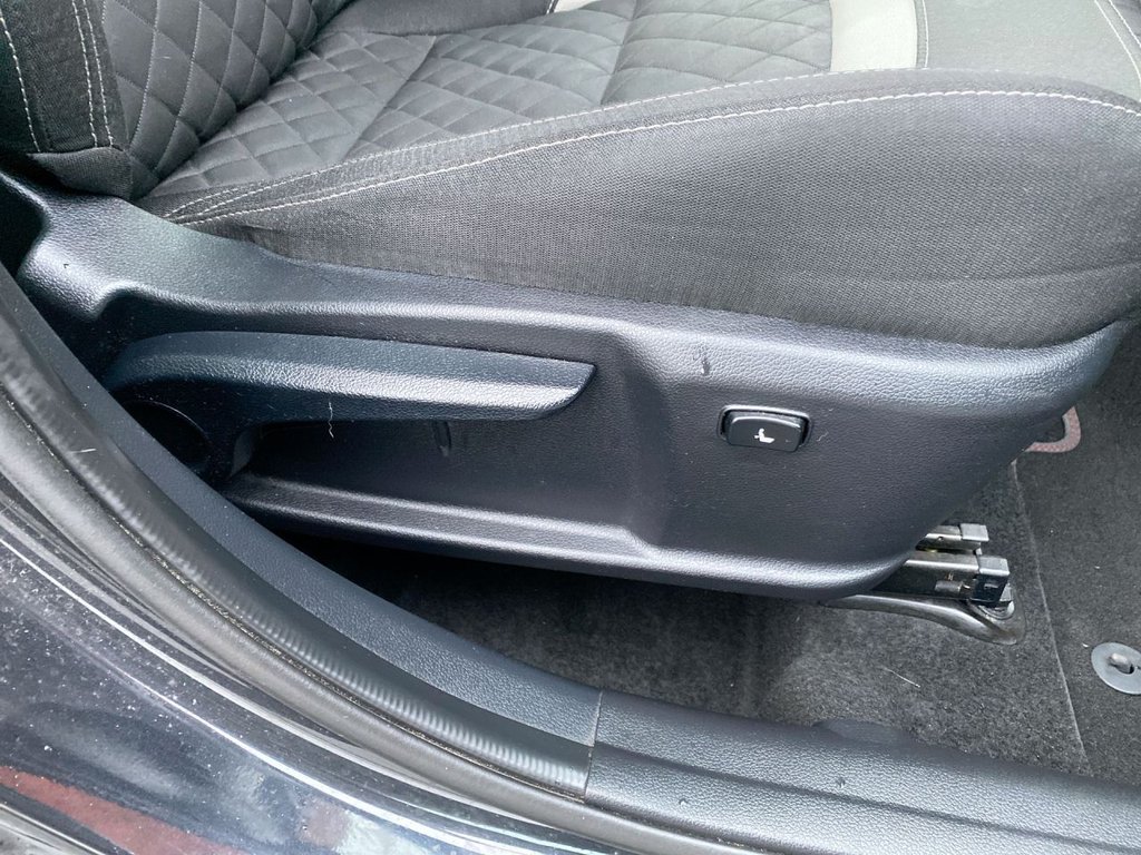 Used Kia Ceed 2018 for sale - 76642230: Photo 22