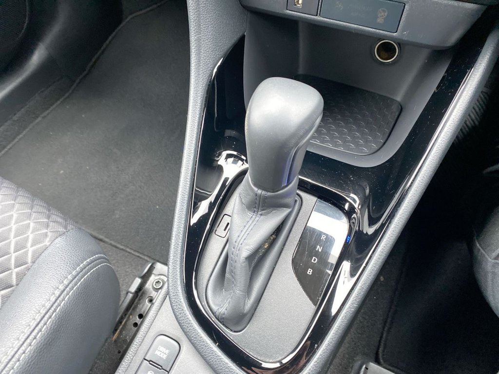 Used Toyota Yaris 2022 for sale - 77369401: Photo 11