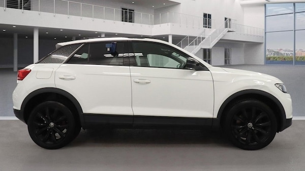 Used Volkswagen T-Roc 2021 for sale - 76345413: Photo 5