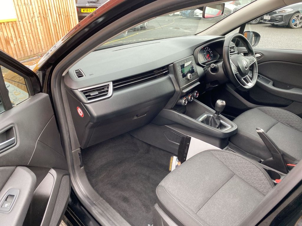 Used Renault Clio 2020 for sale - 76367931: Photo 7