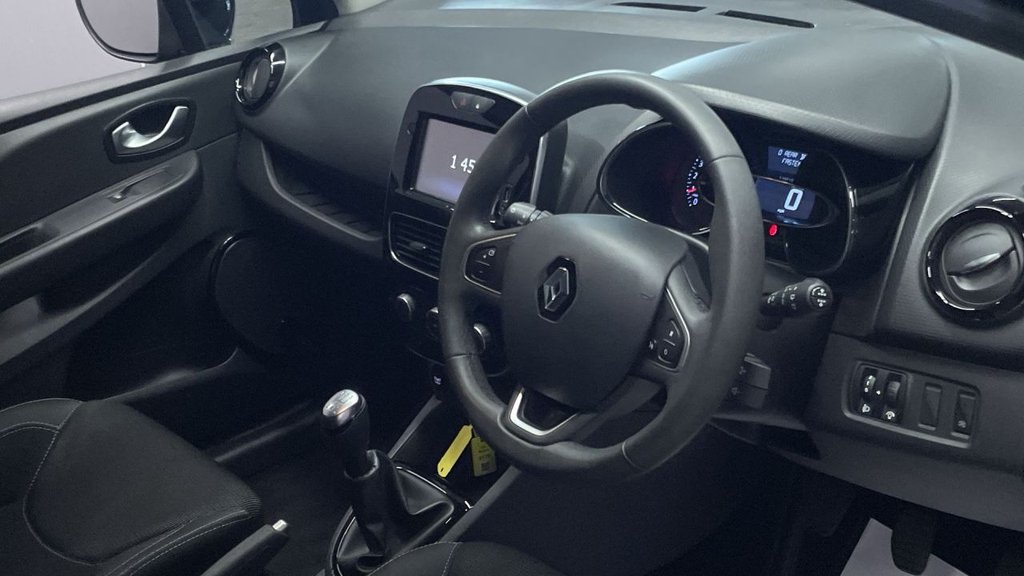 Used Renault Clio 2018 for sale - 77394793: Photo 15