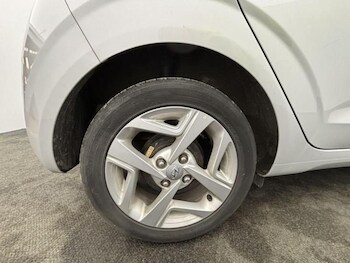 Used Hyundai i10 2022 for sale - 76453936: Photo