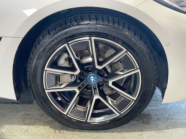 Used BMW i4 2022 for sale - 75347213: Photo 9