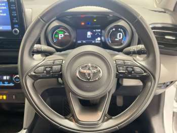 Used Toyota Yaris Cross 2022 for sale - 74893578: Photo