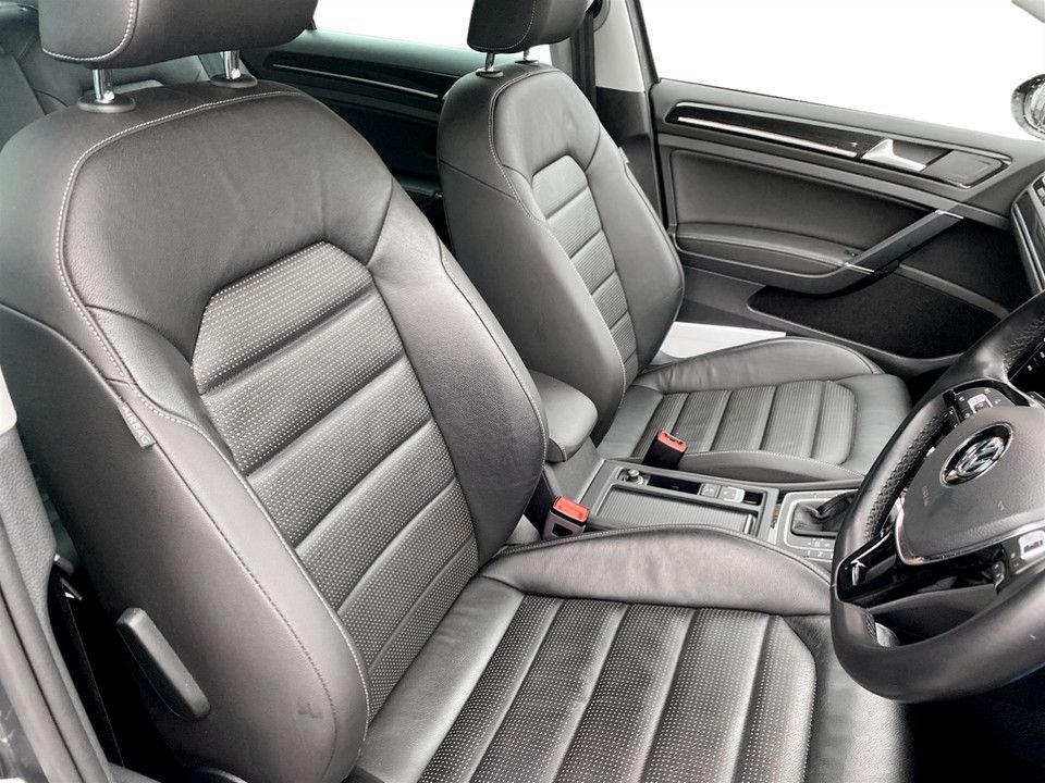 Used Volkswagen Golf 2019 for sale - 77583800: Photo 11