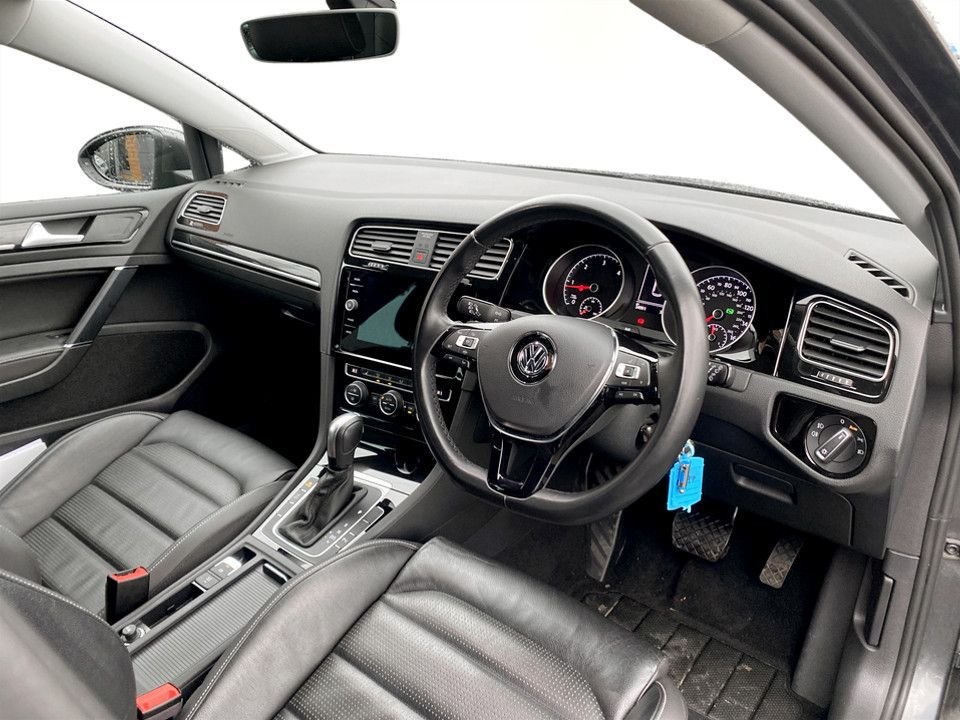 Used Volkswagen Golf 2019 for sale - 77583800: Photo 12