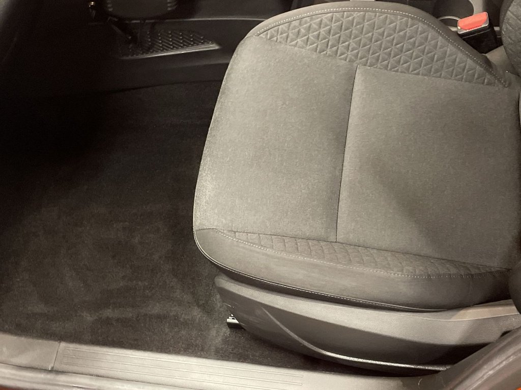 Used Renault Clio 2020 for sale - 76909714: Photo 17