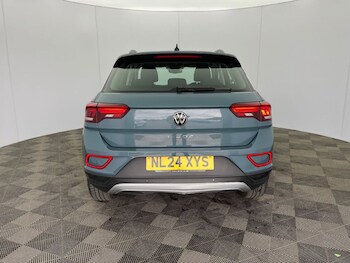 Used Volkswagen T-Roc 2024 for sale - 75924185: Photo