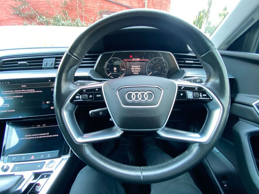 Used Audi e-tron 2021 for sale - 76686337: Photo 15