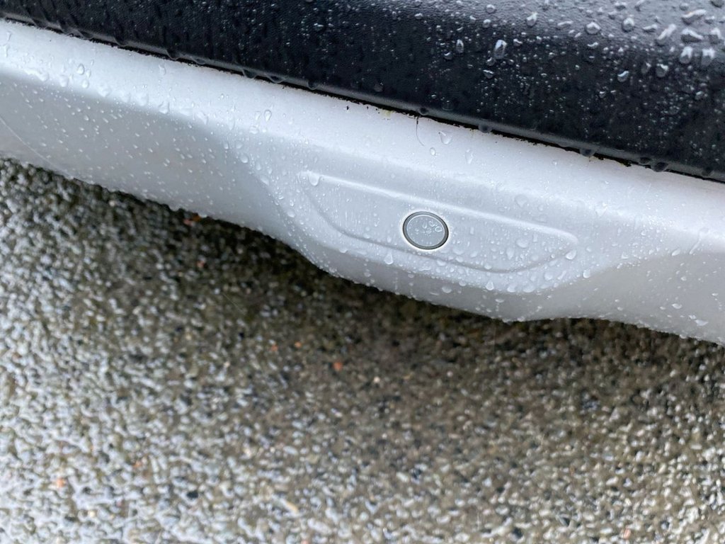 Used Kia Stonic 2022 for sale - 76784003: Photo 5