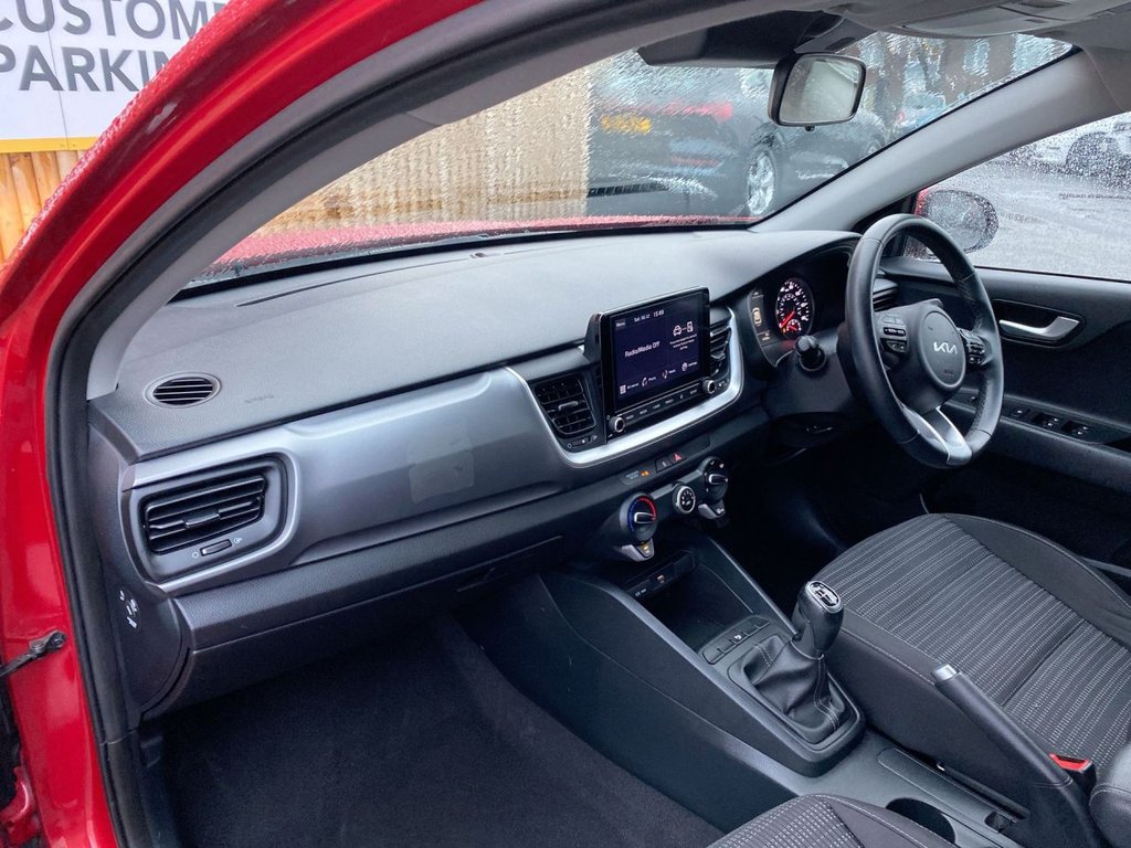 Used Kia Stonic 2022 for sale - 76784003: Photo 8
