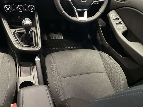 Used Renault Clio 2021 for sale - 76312971: Photo 15