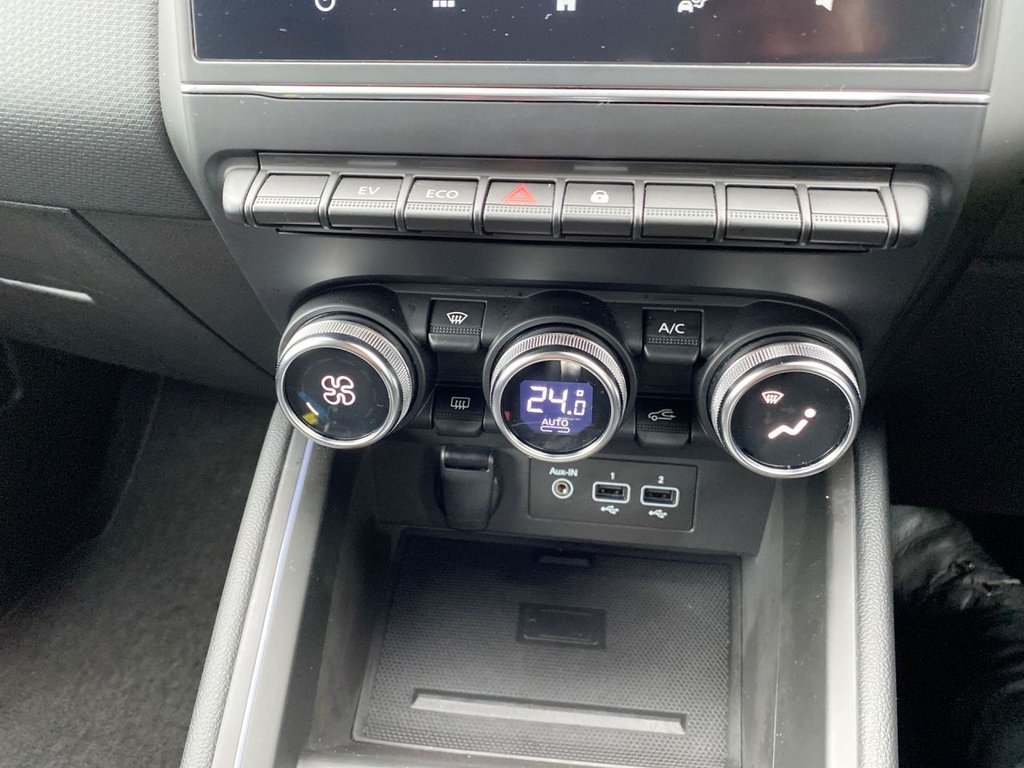 Used Renault Clio 2022 for sale - 76569839: Photo 24