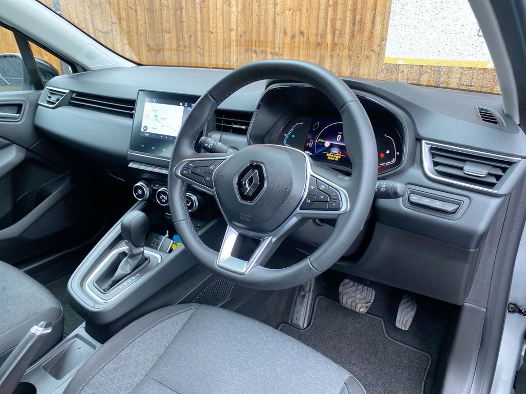 Used Renault Clio 2022 for sale - 76569839: Photo 7