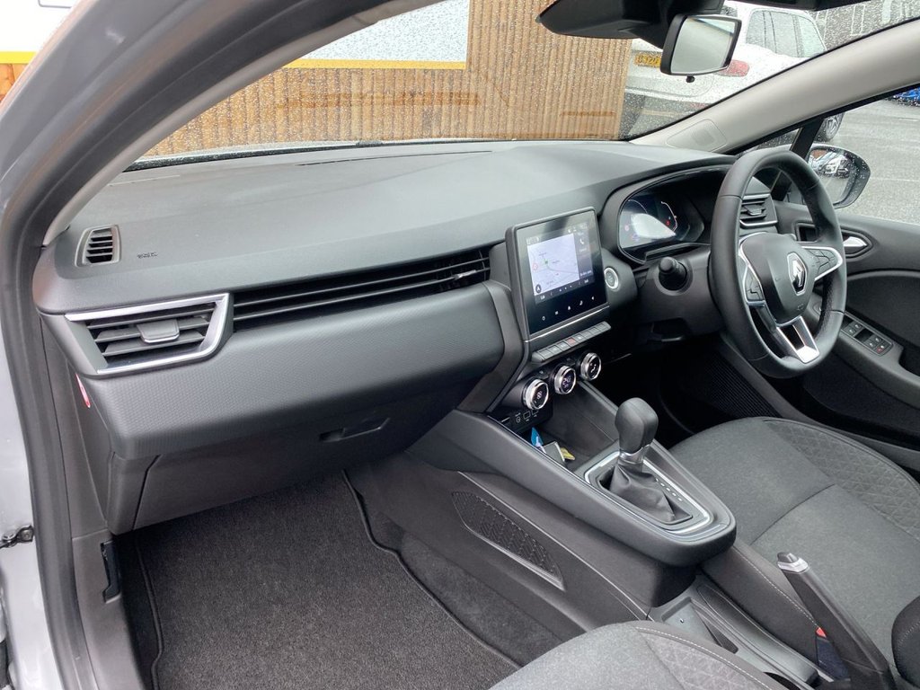 Used Renault Clio 2022 for sale - 76569839: Photo 9