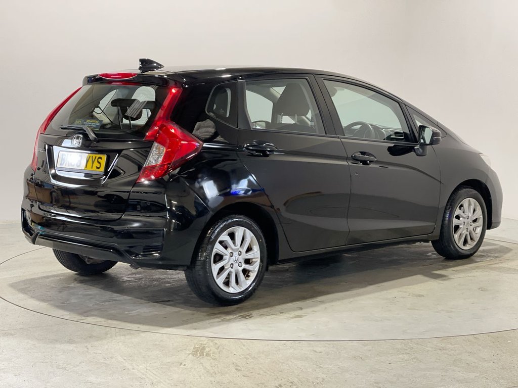 Used Honda Jazz 2018 for sale - 77734193: Photo 8