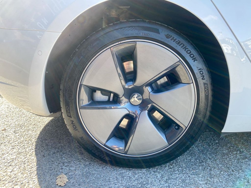 Used Tesla Model 3 2021 for sale - 76029123: Photo 3