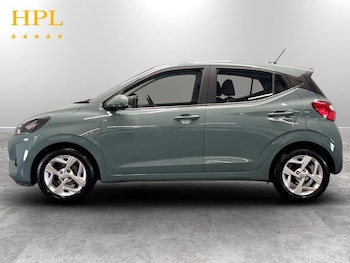 Used Hyundai i10 2023 for sale - 79046353: Photo