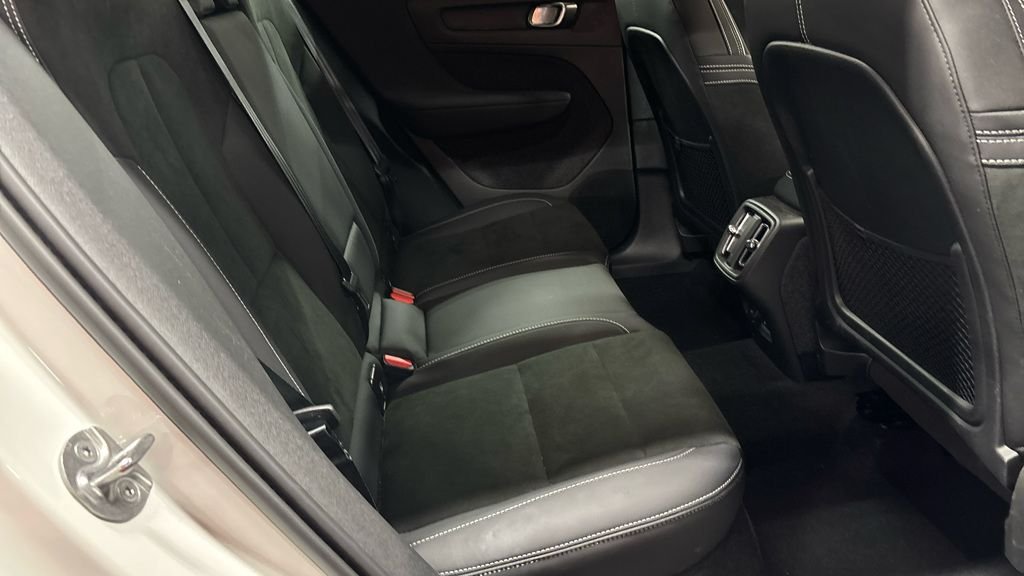 Used Volvo XC40 2022 for sale - 76417501: Photo 8