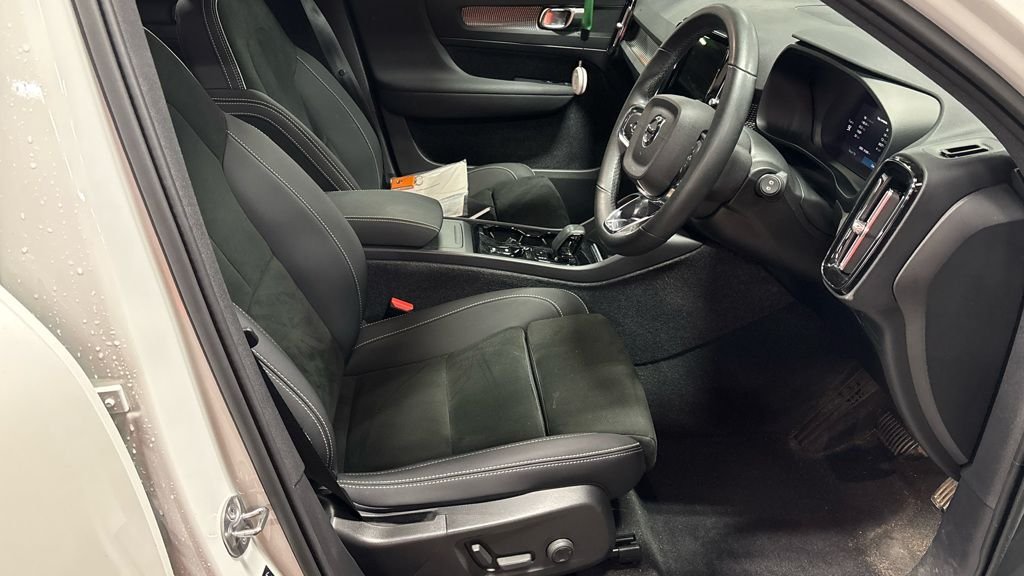 Used Volvo XC40 2022 for sale - 76417501: Photo 9