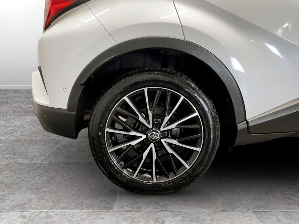 Used Toyota C-HR 2018 for sale - 77780302: Photo 10