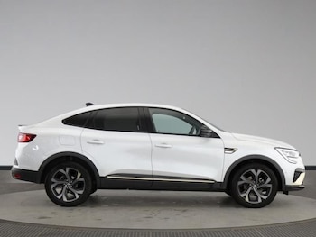 Used Renault Arkana 2023 for sale - 76303665: Photo 2