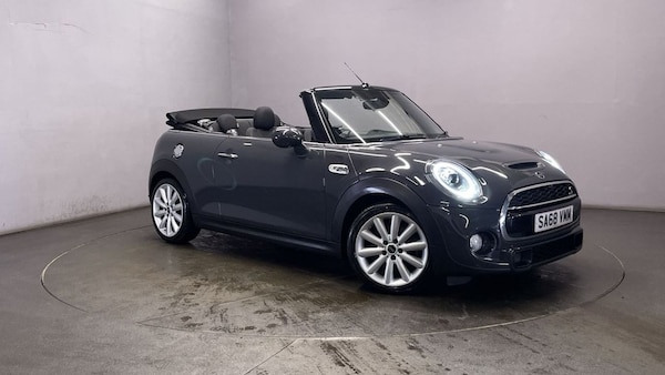 Used MINI Convertible 2018 for sale - 76266973: Photo 1