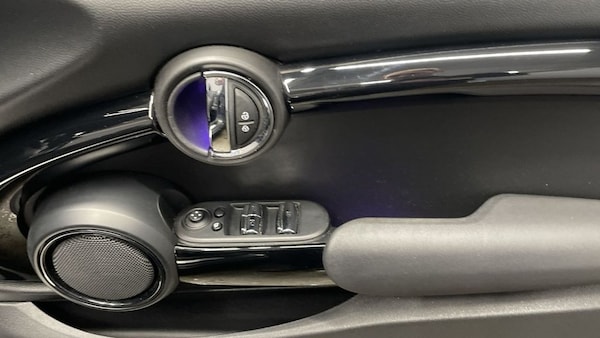 Used MINI Convertible 2018 for sale - 76266973: Photo 25