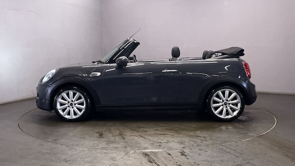 Used MINI Convertible 2018 for sale - 76266973: Photo 5