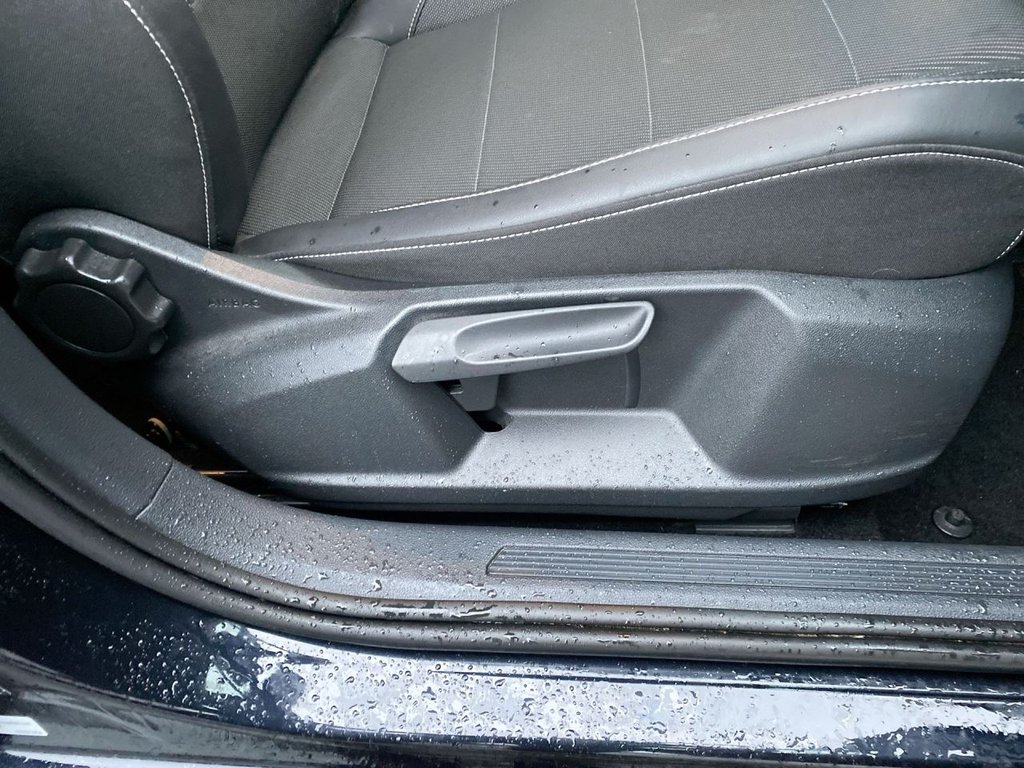 Used Volkswagen T-Cross 2023 for sale - 76910292: Photo 18