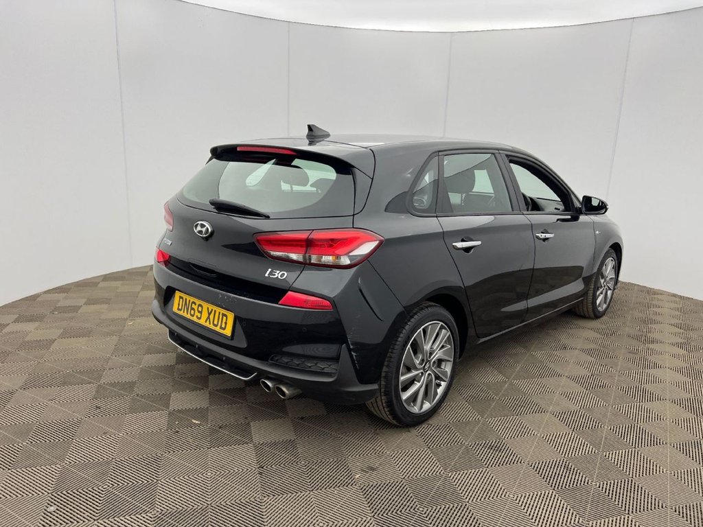 Used Hyundai i30 2019 for sale - 77427828: Photo 2