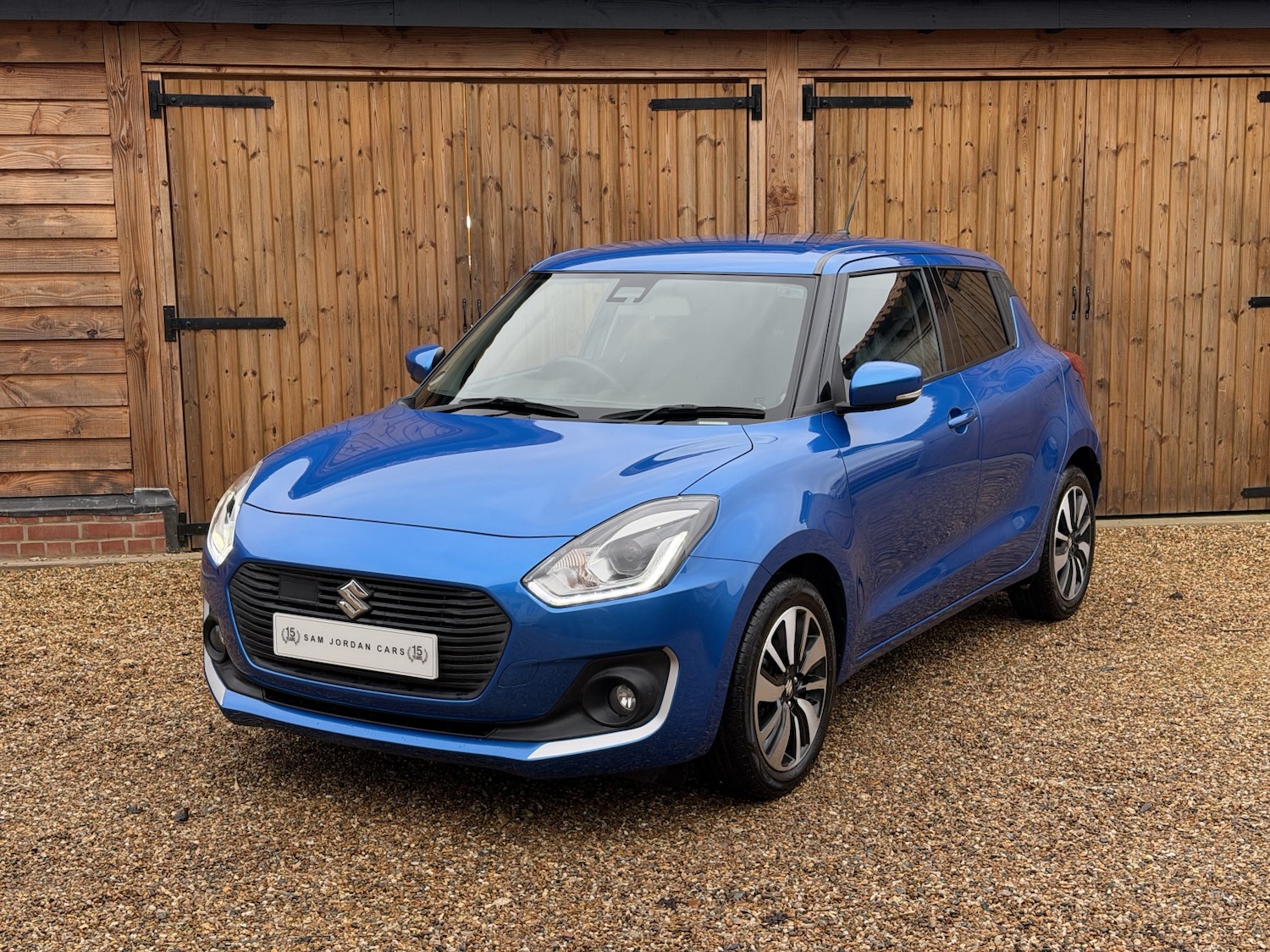 Used Suzuki Swift 2017 for sale - 76725612: Photo 1