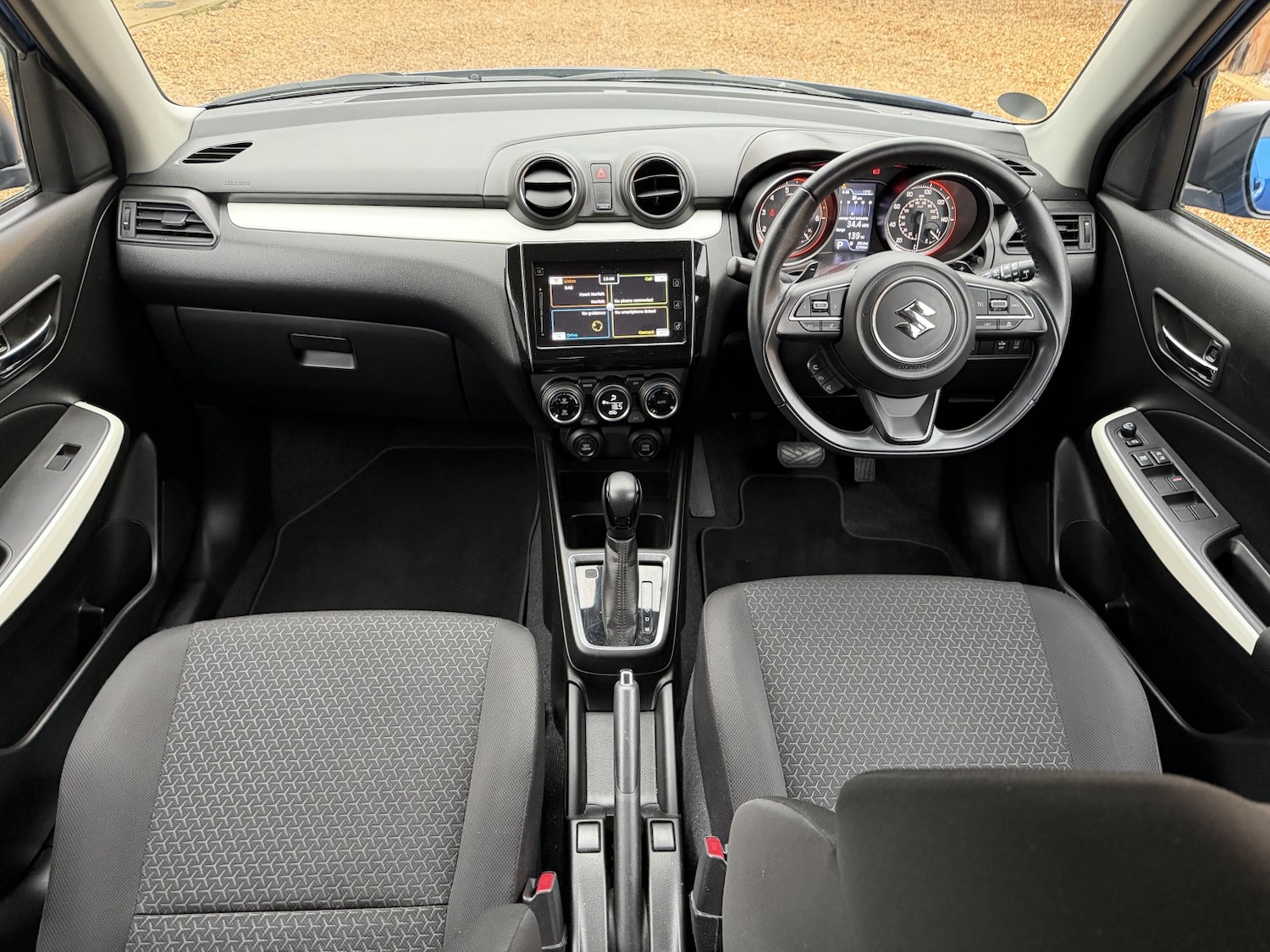 Used Suzuki Swift 2017 for sale - 76725612: Photo 21