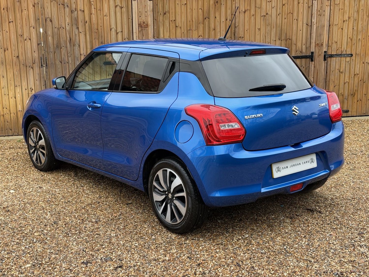 Used Suzuki Swift 2017 for sale - 76725612: Photo 6