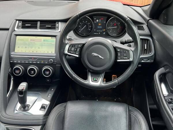 Used Jaguar E-Pace 2019 for sale - 76257592: Photo 4