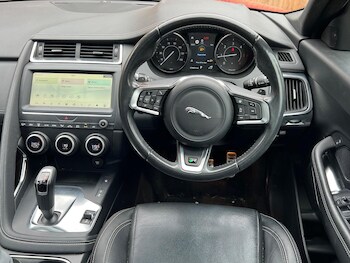 Used Jaguar E-Pace 2019 for sale - 76257592: Photo