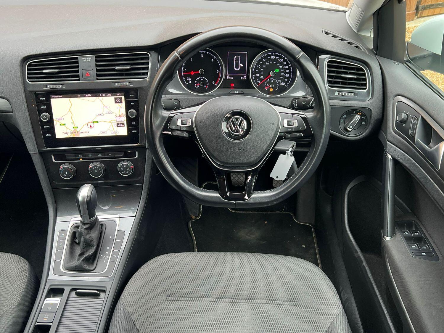 Used Volkswagen Golf 2019 for sale - 76257593: Photo 2