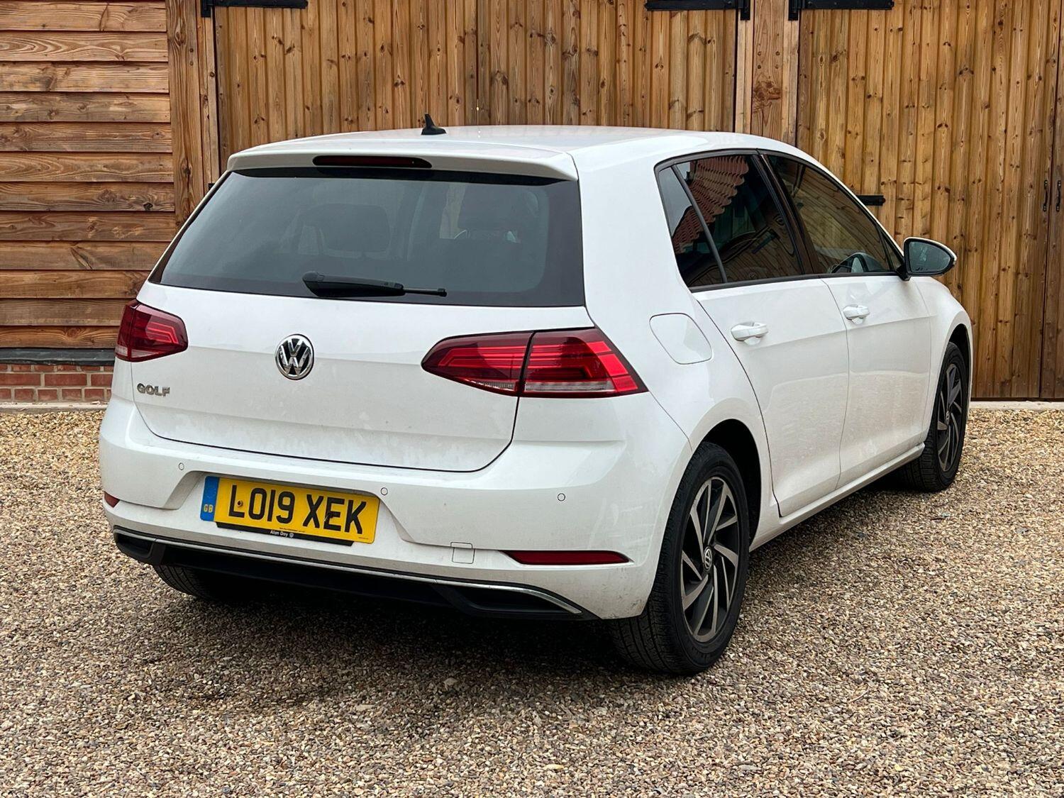 Used Volkswagen Golf 2019 for sale - 76257593: Photo 8