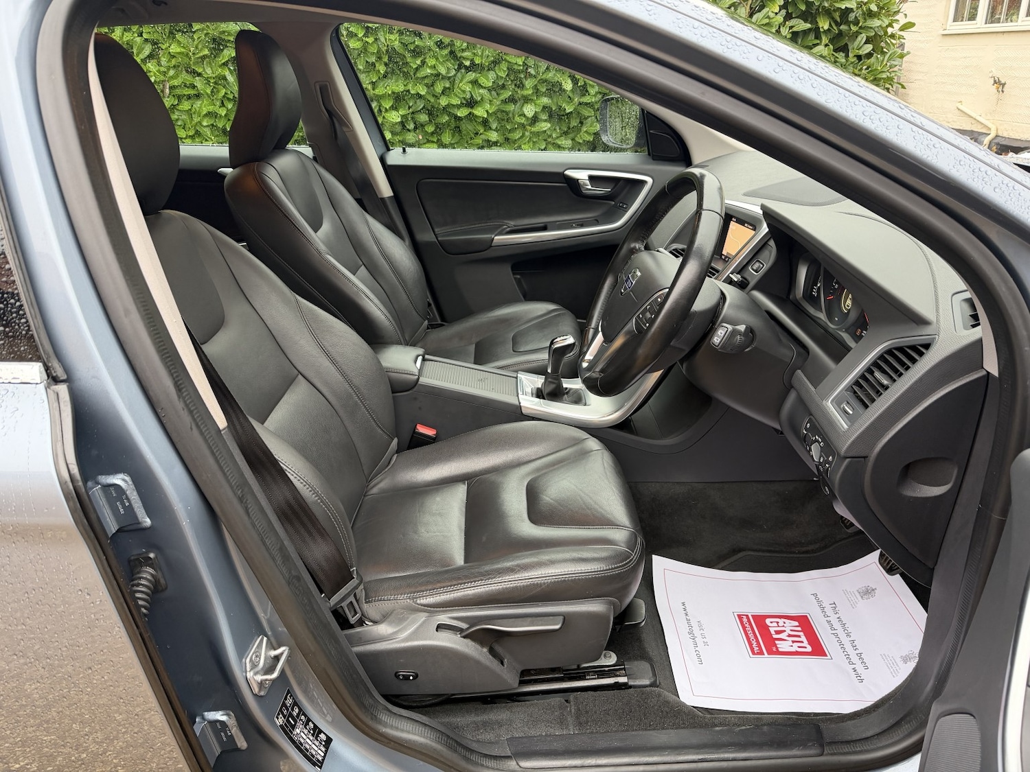 Used Volvo XC60 2017 for sale - 76979539: Photo 4