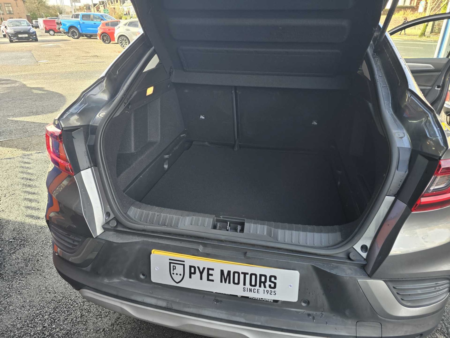 Used Renault Arkana 2023 for sale - 76871773: Photo 15