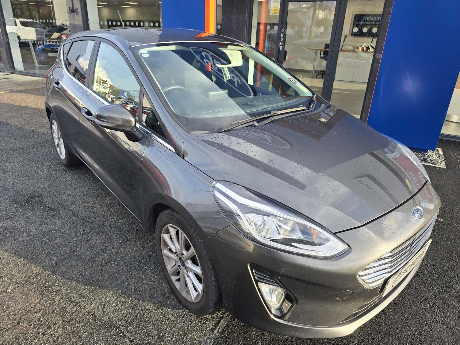 Used Ford Fiesta 2018 for sale - 76872880: Photo 2