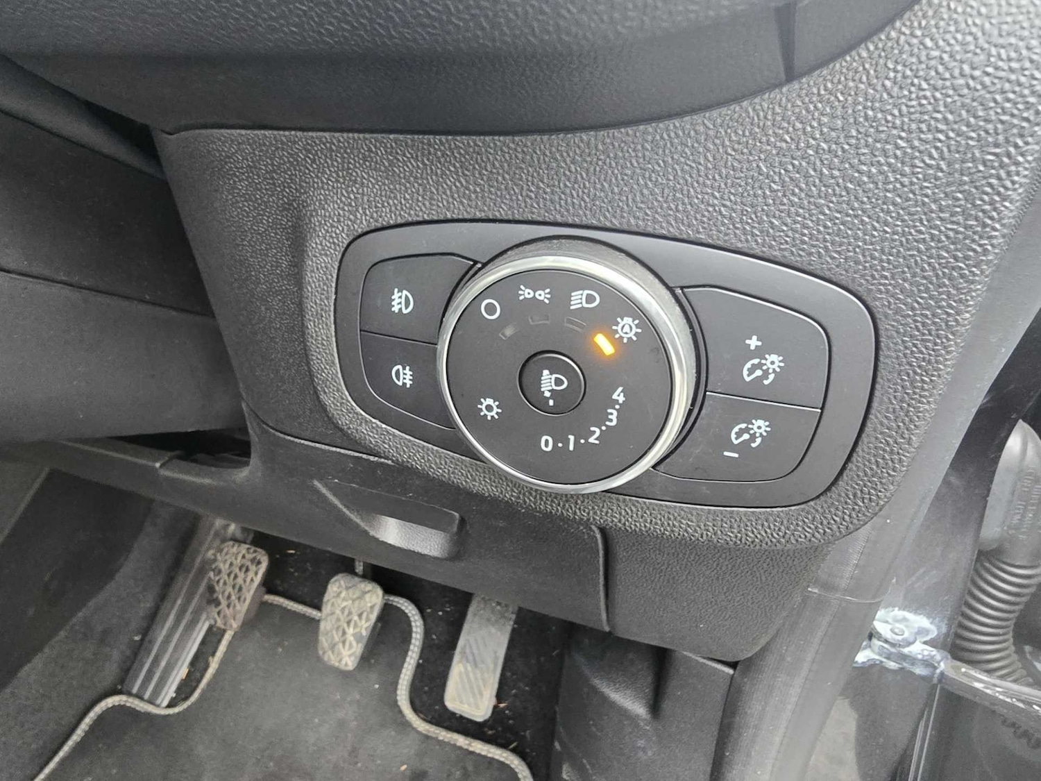 Used Ford Fiesta 2018 for sale - 76872880: Photo 21