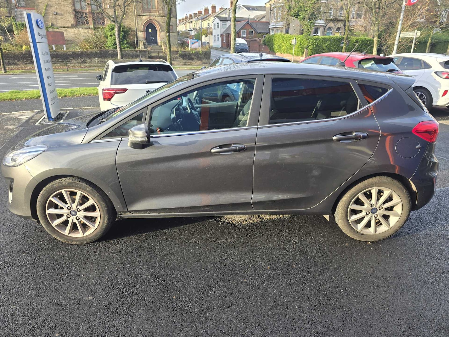 Used Ford Fiesta 2018 for sale - 76872880: Photo 5