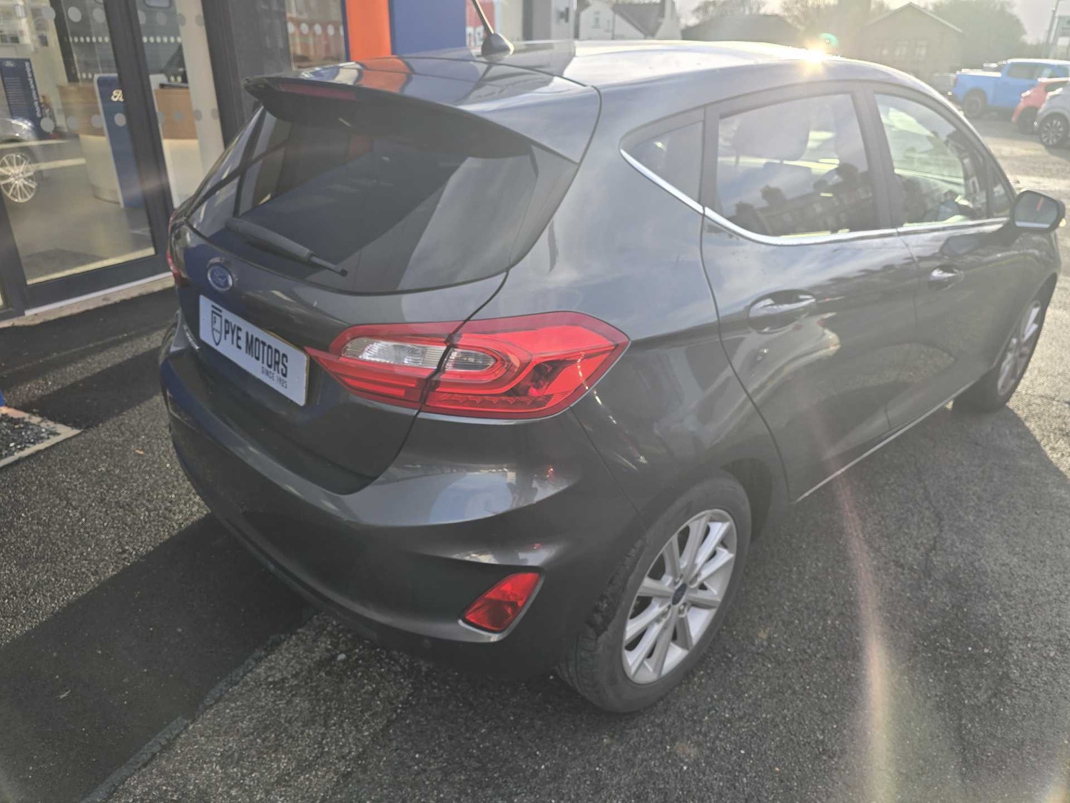 Used Ford Fiesta 2018 for sale - 76872880: Photo 8