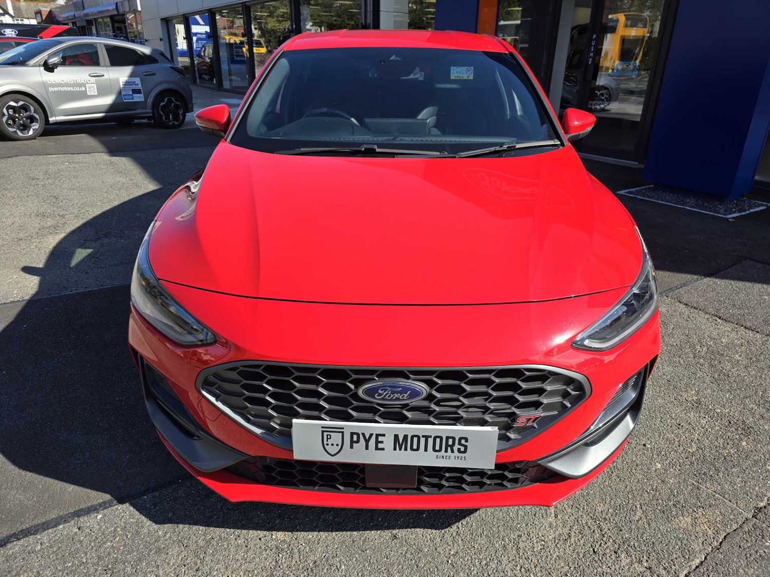 Used Ford Focus 2022 for sale - 76868960: Photo 3