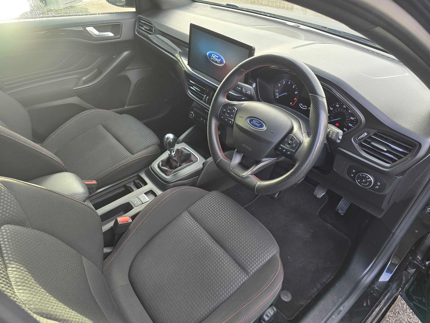 Used Ford Focus 2022 for sale - 76927989: Photo 11