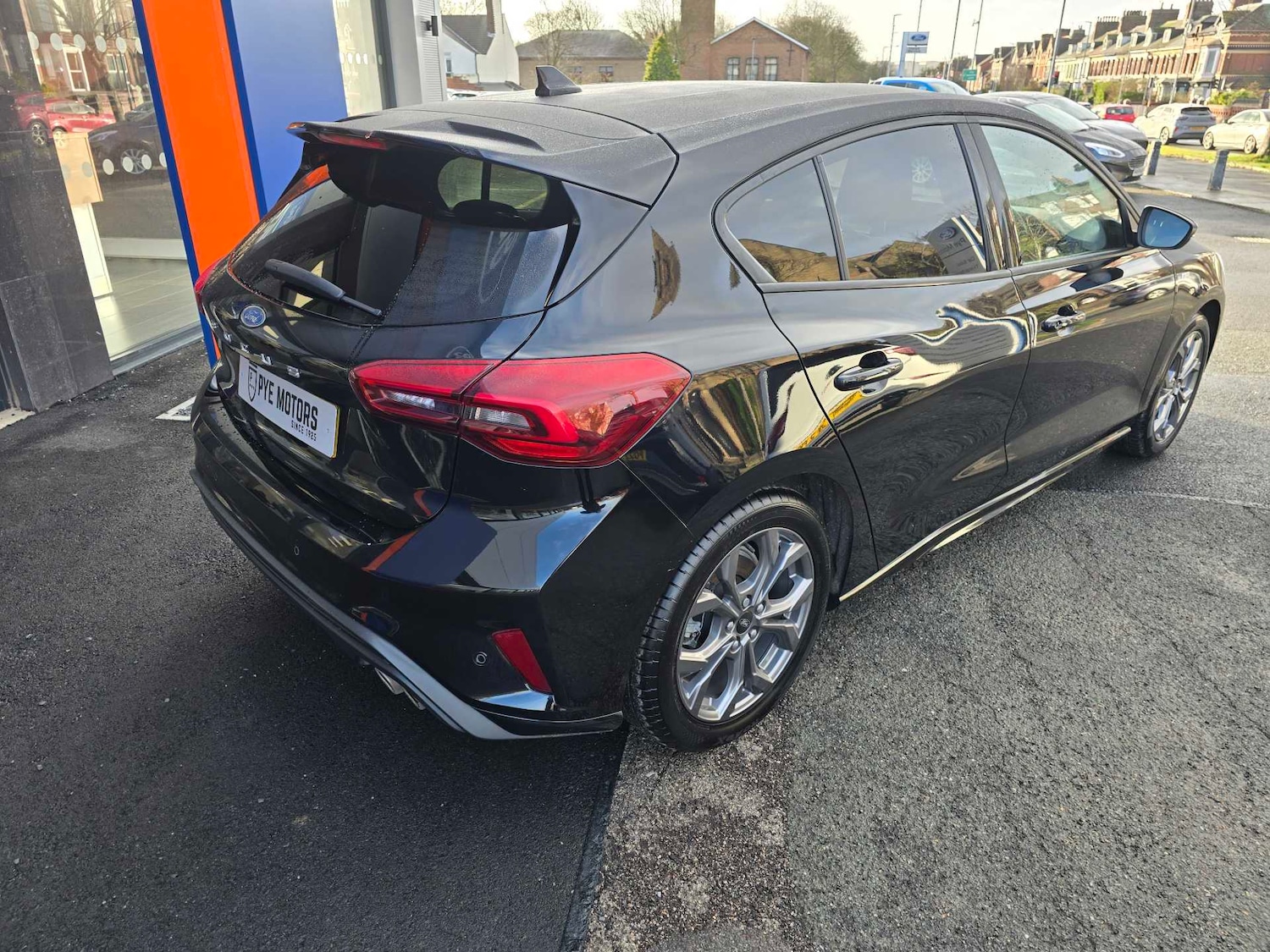 Used Ford Focus 2022 for sale - 76927989: Photo 8