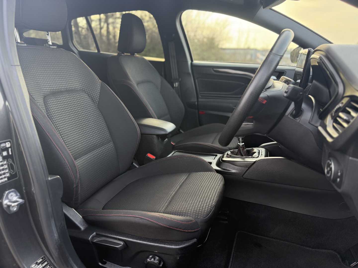 Used Ford Focus 2022 for sale - 76869031: Photo 13