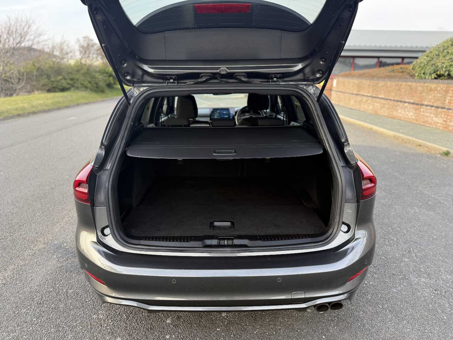 Used Ford Focus 2022 for sale - 76869031: Photo 6