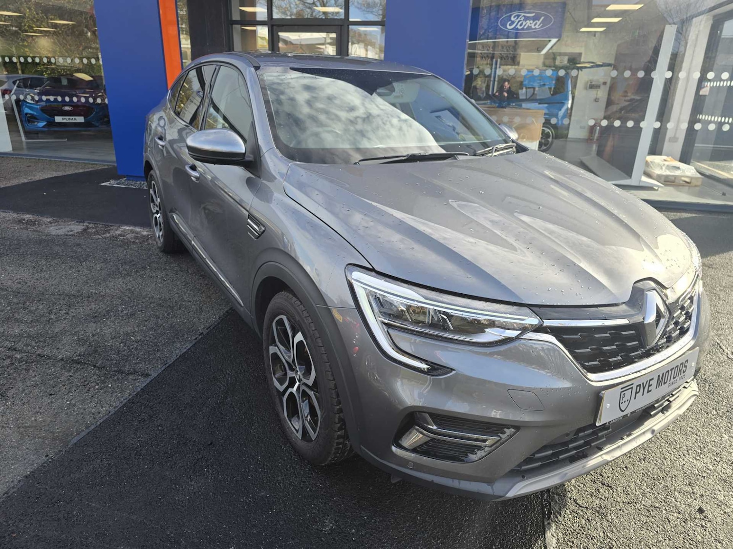 Used Renault Arkana 2023 for sale - 76466313: Photo 2